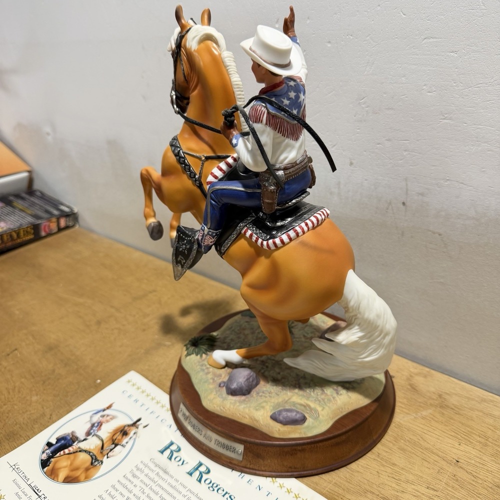Breyer Roy Rogers & Trigger 8125 Gallery Porcelain Figure Limited 2002 COA - Picture 5 of 10